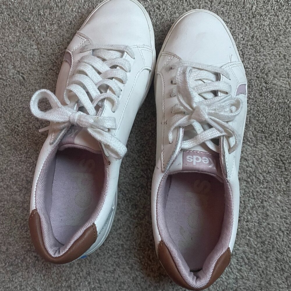 Leather Keds with pink accents, size 8
